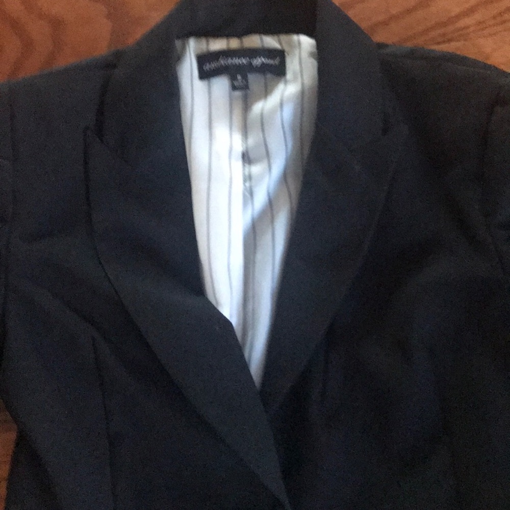 Blazer - Picture 2 of 4